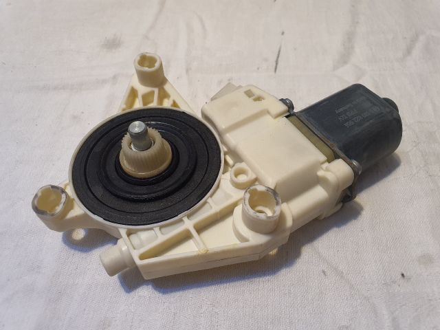 bontott MERCEDES-BENZ C-CLASS Jobb hátsó Ablakemelő Motor