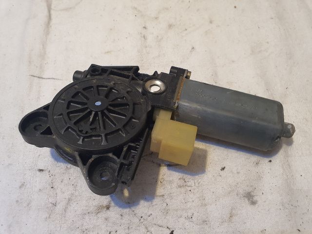 bontott MERCEDES-BENZ C-CLASS Jobb hátsó Ablakemelő Motor