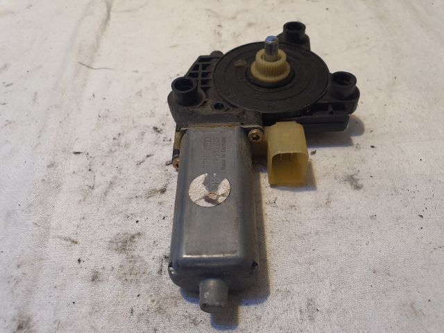 bontott MERCEDES-BENZ C-CLASS Jobb hátsó Ablakemelő Motor