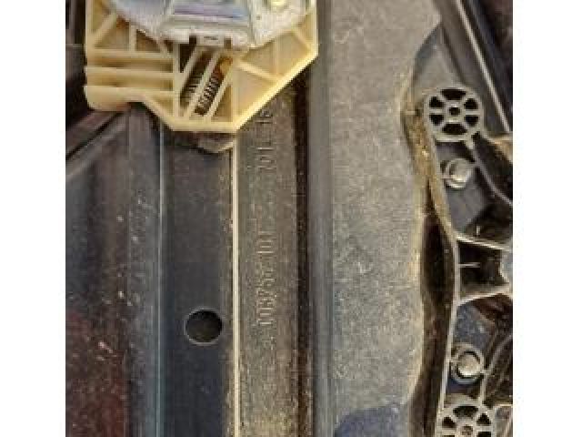 bontott MERCEDES-BENZ C-CLASS Jobb hátsó Ablakemelő Szerkezet (Elektromos)