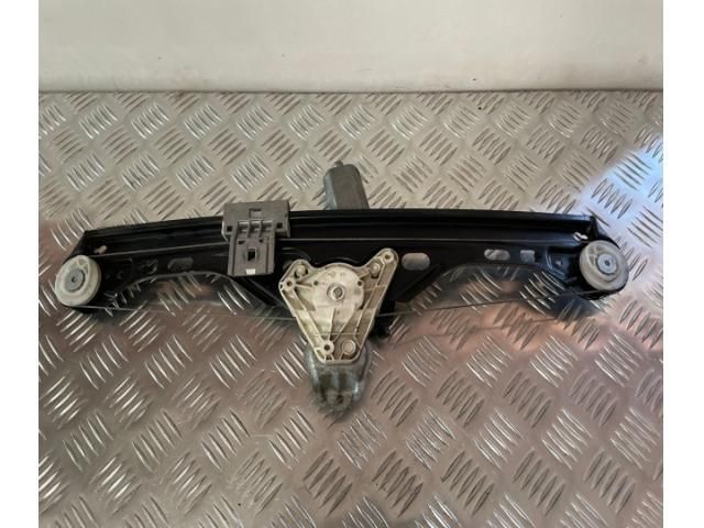 bontott MERCEDES-BENZ C-CLASS Jobb hátsó Ablakemelő Szerkezet (Elektromos)