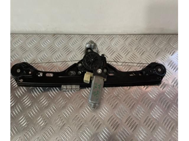 bontott MERCEDES-BENZ C-CLASS Jobb hátsó Ablakemelő Szerkezet (Elektromos)