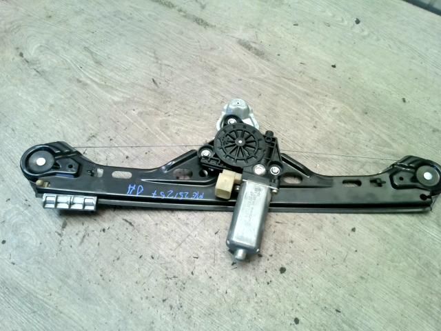 bontott MERCEDES-BENZ C-CLASS Jobb hátsó Ablakemelő Szerkezet (Elektromos)