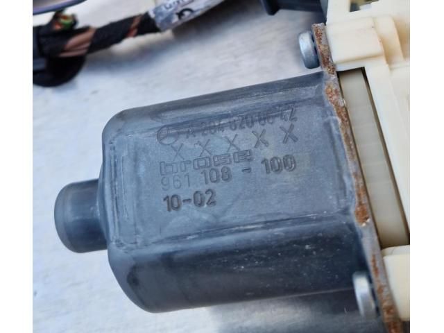 bontott MERCEDES-BENZ C-CLASS Jobb hátsó Ablakemelő Szerkezet (Elektromos)