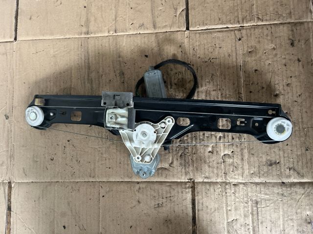 bontott MERCEDES-BENZ C-CLASS Jobb hátsó Ablakemelő Szerkezet (Elektromos)