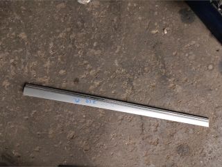 bontott MERCEDES-BENZ C-CLASS Jobb hátsó Ajtó Díszléc