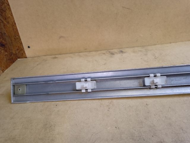 bontott MERCEDES-BENZ C-CLASS Jobb hátsó Ajtó Díszléc