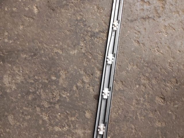 bontott MERCEDES-BENZ C-CLASS Jobb hátsó Ajtó Díszléc