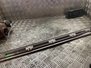 bontott MERCEDES-BENZ C-CLASS Jobb hátsó Ajtó Díszléc