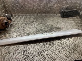 bontott MERCEDES-BENZ C-CLASS Jobb hátsó Ajtó Díszléc