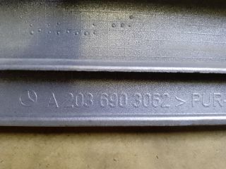 bontott MERCEDES-BENZ C-CLASS Jobb hátsó Ajtó Díszléc