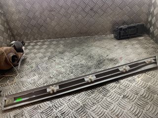 bontott MERCEDES-BENZ C-CLASS Jobb hátsó Ajtó Díszléc