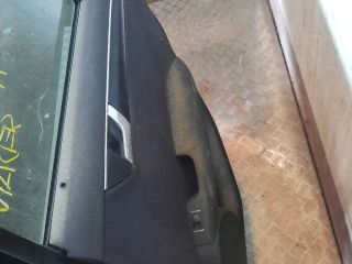 bontott MERCEDES-BENZ C-CLASS Jobb hátsó Ajtó (Részeivel)