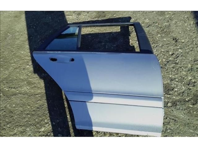 bontott MERCEDES-BENZ C-CLASS Jobb hátsó Ajtó (Üres lemez)