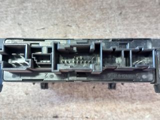 bontott MERCEDES-BENZ C-CLASS Jobb hátsó Ajtó Vezérlőegység