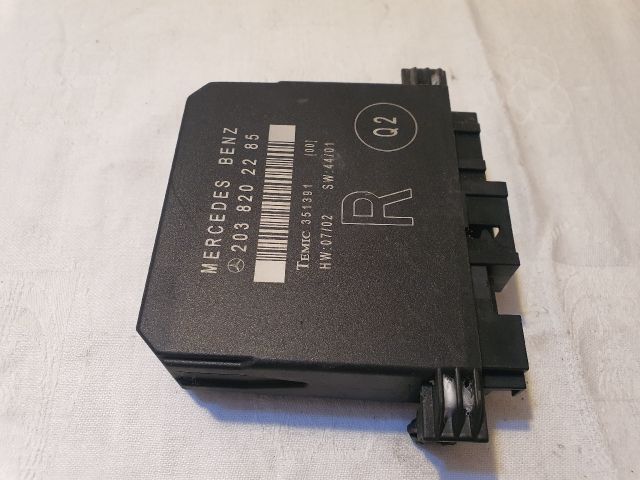 bontott MERCEDES-BENZ C-CLASS Jobb hátsó Ajtó Vezérlőegység