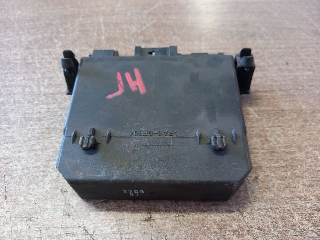 bontott MERCEDES-BENZ C-CLASS Jobb hátsó Ajtó Vezérlőegység