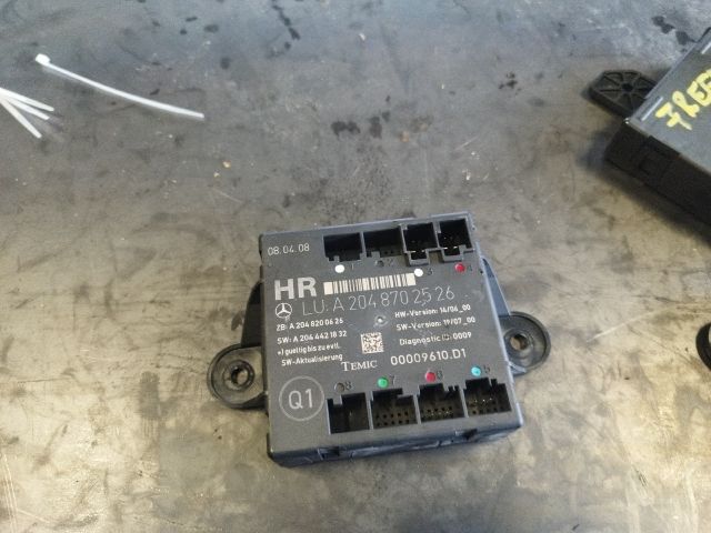 bontott MERCEDES-BENZ C-CLASS Jobb hátsó Ajtó Vezérlőegység