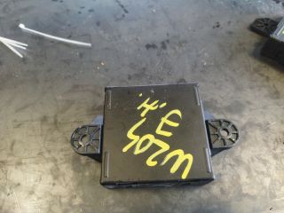 bontott MERCEDES-BENZ C-CLASS Jobb hátsó Ajtó Vezérlőegység