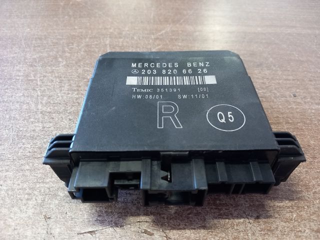 bontott MERCEDES-BENZ C-CLASS Jobb hátsó Ajtó Vezérlőegység