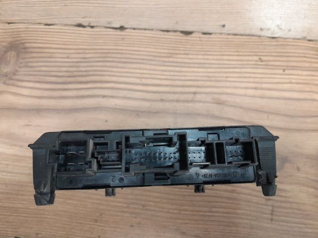 bontott MERCEDES-BENZ C-CLASS Jobb hátsó Ajtó Vezérlőegység