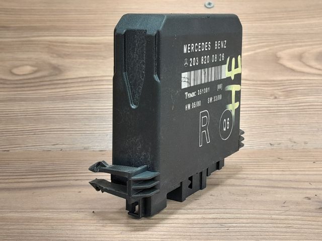 bontott MERCEDES-BENZ C-CLASS Jobb hátsó Ajtó Vezérlőegység