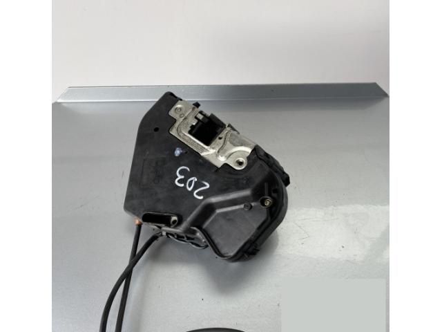 bontott MERCEDES-BENZ C-CLASS Jobb hátsó Ajtózár