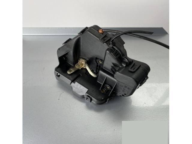 bontott MERCEDES-BENZ C-CLASS Jobb hátsó Ajtózár