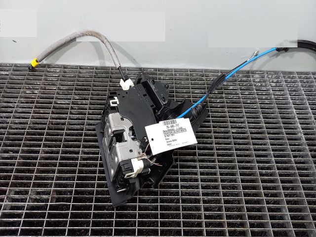 bontott MERCEDES-BENZ C-CLASS Jobb hátsó Ajtózár