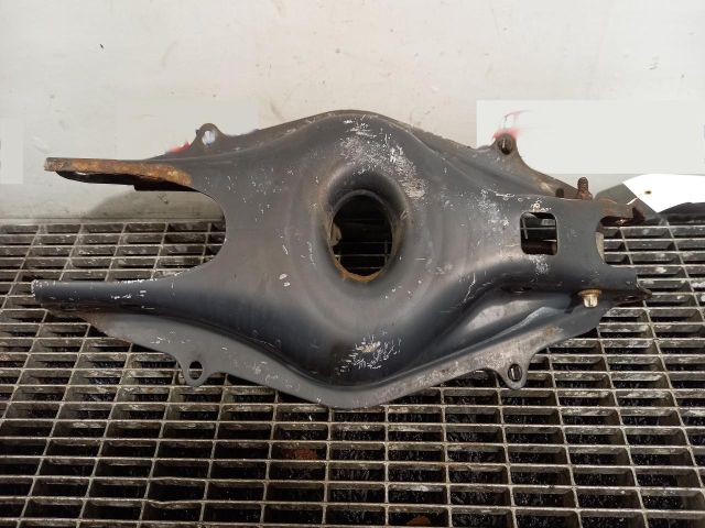 bontott MERCEDES-BENZ C-CLASS Jobb hátsó Alsó Lengőkar