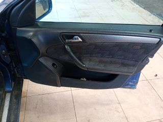 bontott MERCEDES-BENZ C-CLASS Jobb hátsó Biztonsági Öv