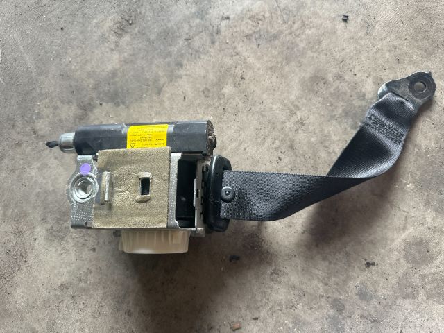 bontott MERCEDES-BENZ C-CLASS Jobb hátsó Biztonsági Öv