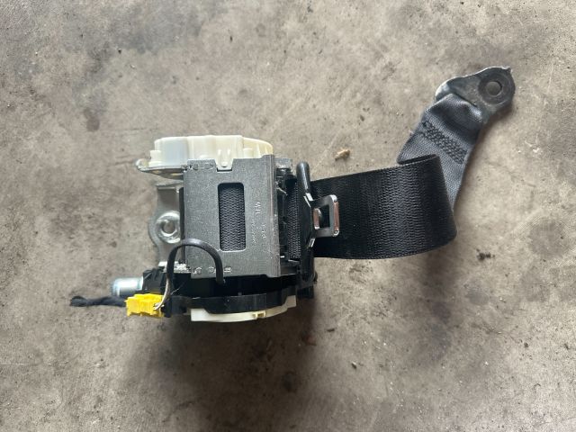 bontott MERCEDES-BENZ C-CLASS Jobb hátsó Biztonsági Öv