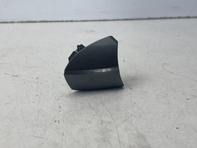 bontott MERCEDES-BENZ C-CLASS Jobb hátsó Kilincs Burkolat