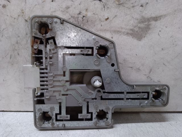 bontott MERCEDES-BENZ C-CLASS Jobb Hátsó Lámpa Foglalat