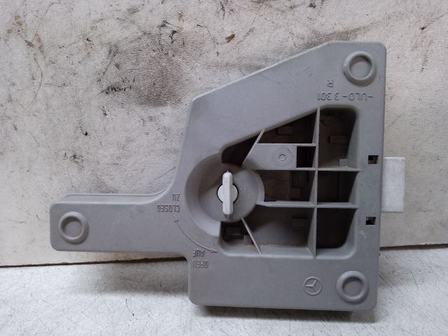 bontott MERCEDES-BENZ C-CLASS Jobb Hátsó Lámpa Foglalat