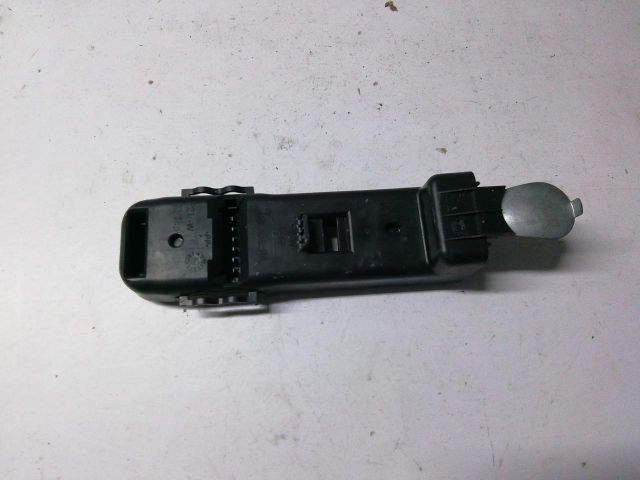 bontott MERCEDES-BENZ C-CLASS Jobb Hátsó Lámpa Foglalat