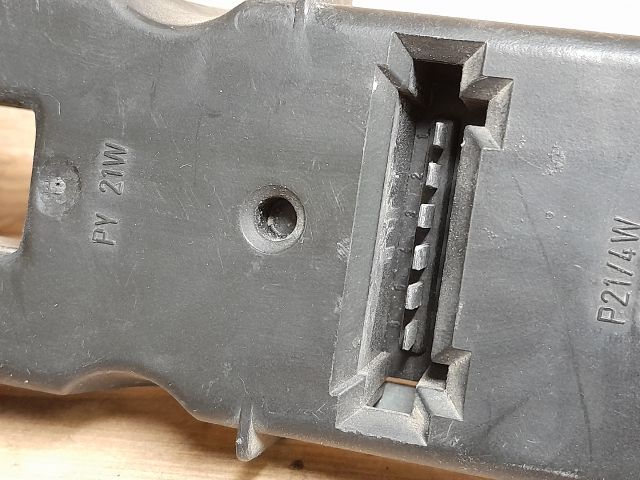 bontott MERCEDES-BENZ C-CLASS Jobb Hátsó Lámpa Foglalat