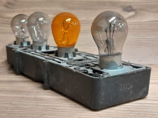 bontott MERCEDES-BENZ C-CLASS Jobb Hátsó Lámpa Foglalat