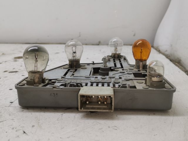 bontott MERCEDES-BENZ C-CLASS Jobb Hátsó Lámpa Foglalat