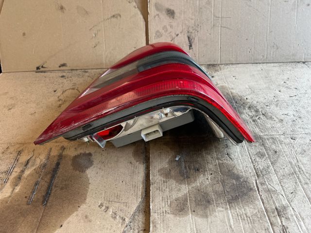 bontott MERCEDES-BENZ C-CLASS Jobb Hátsó Lámpa