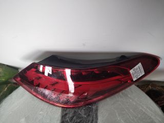 bontott MERCEDES-BENZ C-CLASS Jobb Hátsó Lámpa