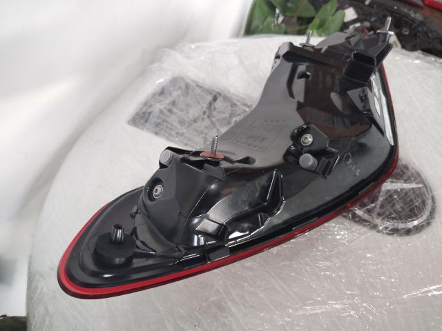 bontott MERCEDES-BENZ C-CLASS Jobb Hátsó Lámpa