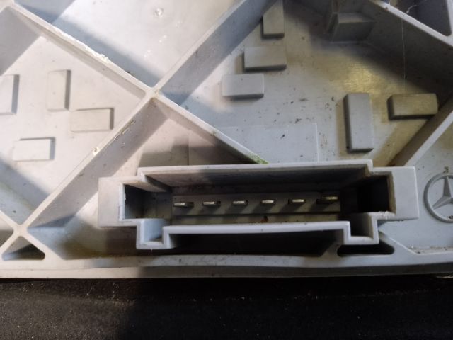 bontott MERCEDES-BENZ C-CLASS Jobb Hátsó Lámpa