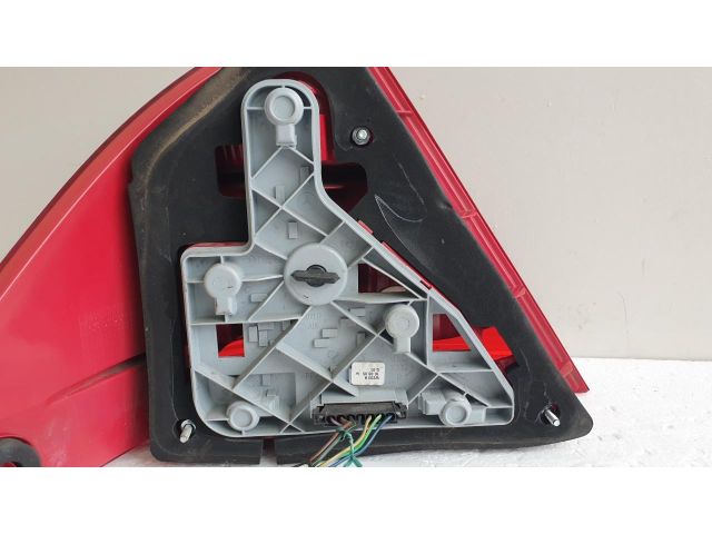 bontott MERCEDES-BENZ C-CLASS Jobb Hátsó Lámpa