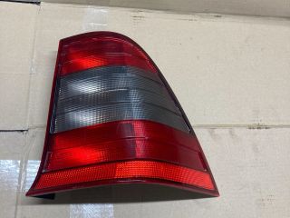 bontott MERCEDES-BENZ C-CLASS Jobb Hátsó Lámpa