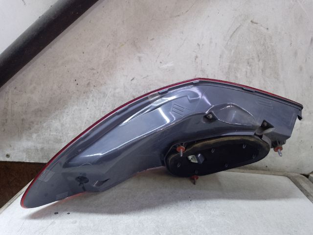 bontott MERCEDES-BENZ C-CLASS Jobb Hátsó Lámpa