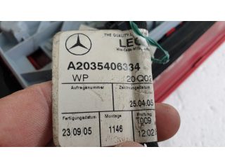 bontott MERCEDES-BENZ C-CLASS Jobb Hátsó Lámpa