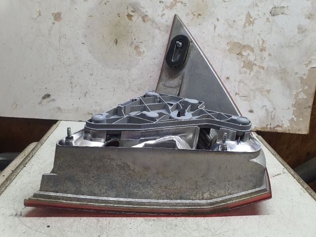 bontott MERCEDES-BENZ C-CLASS Jobb Hátsó Lámpa