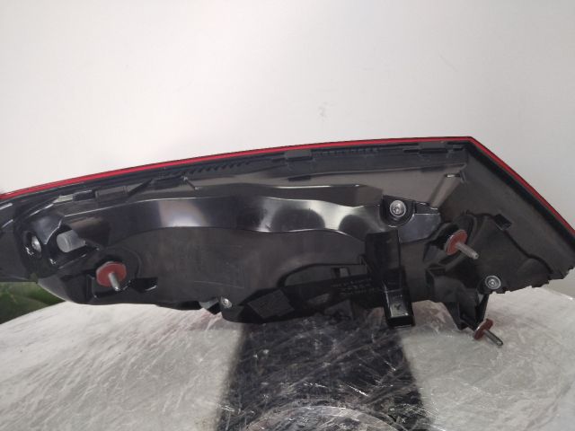 bontott MERCEDES-BENZ C-CLASS Jobb Hátsó Lámpa